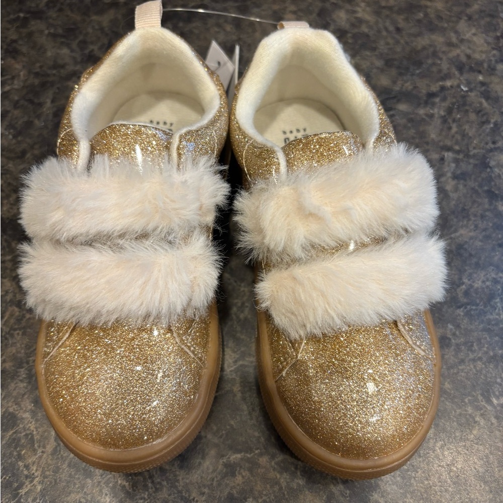 NWT GAP gold toddler sneaker